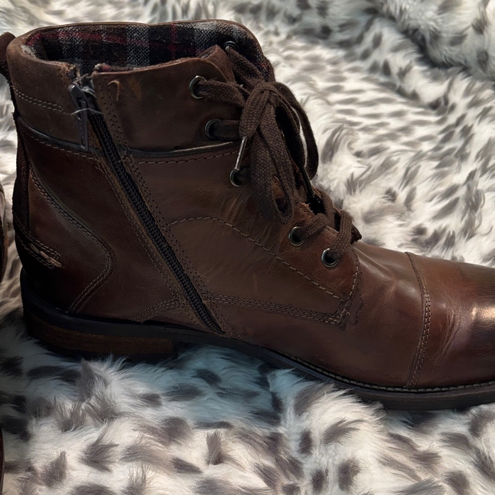 Men's Brown Leather Boots - Picture 2 of 2